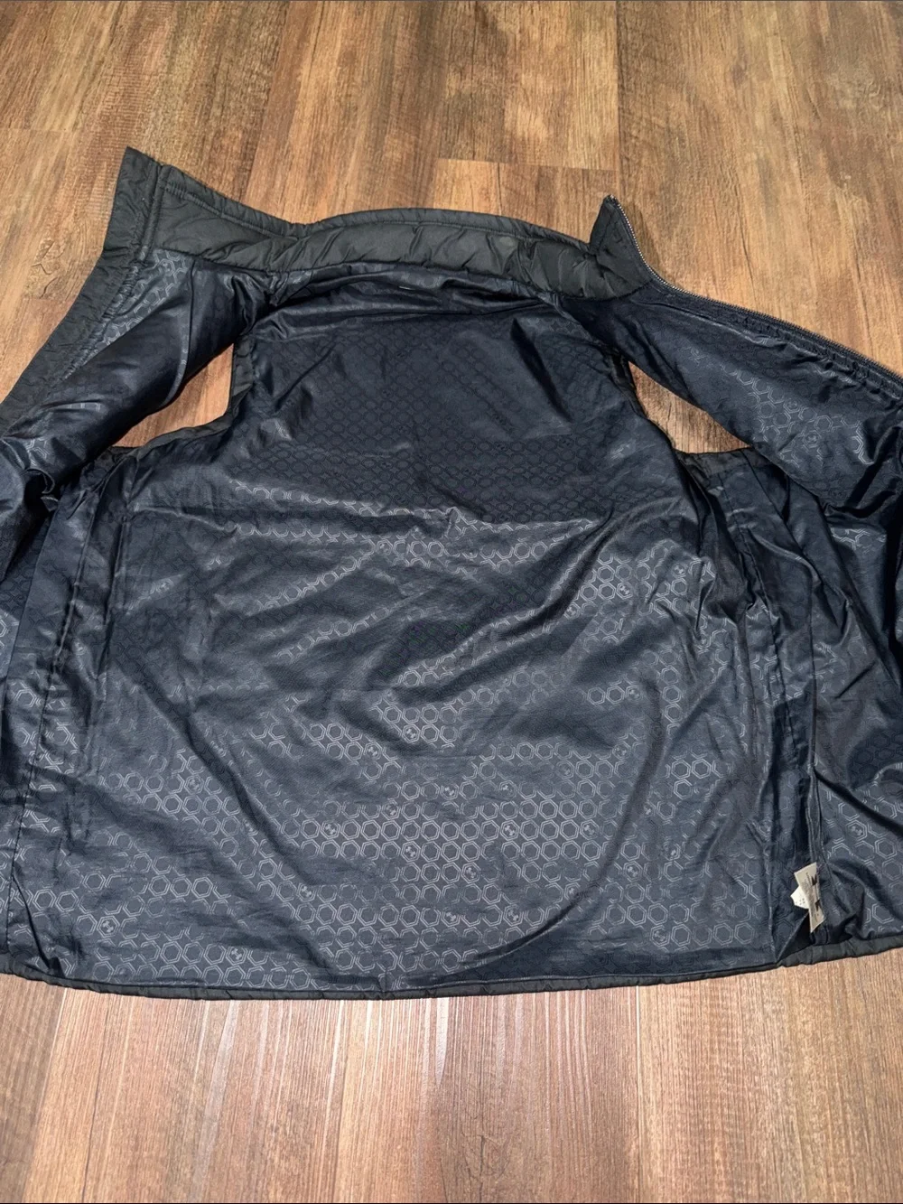 Boys Under Armour Cold Gear Black Logo Puffer Vest size YM